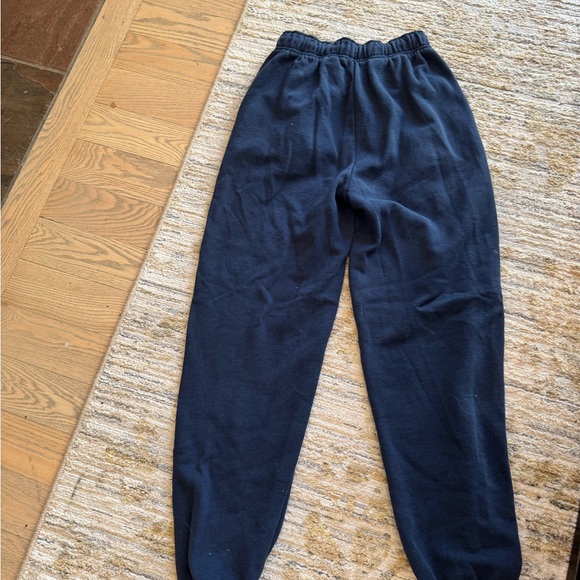 ALO accolade navy sweatpants - Picture 3 of 3